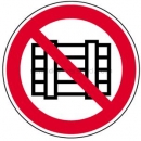 Verbotszeichen: Nichts abstellen oder lagern (BGV A8 P 12)