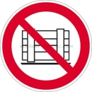 Verbotszeichen nach DIN EN ISO 7010 und ASR A 1.3 (2013): Abstellen oder Lagern verboten nach ISO 7010 (P 023)