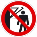 Verbotszeichen: Hinter den Schwenkarm treten verboten nach DIN 4844-2 (P 023)